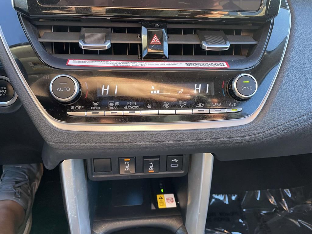 Used 2023 Toyota Corolla Cross XLE w/ Convenience Package image 42