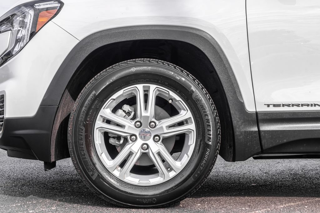 Used 2023 GMC Terrain SLE w/ Driver Convenience Package FWD image 38