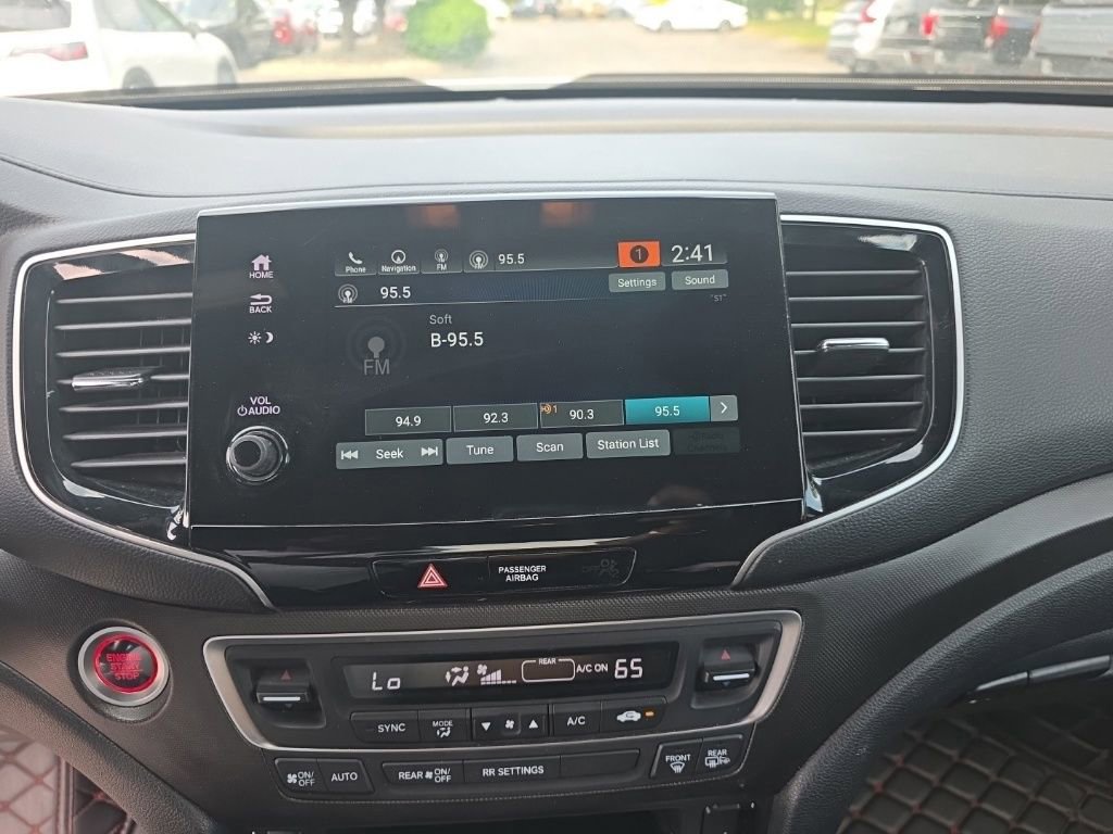 Used 2023 Honda Passport TrailSport image 15