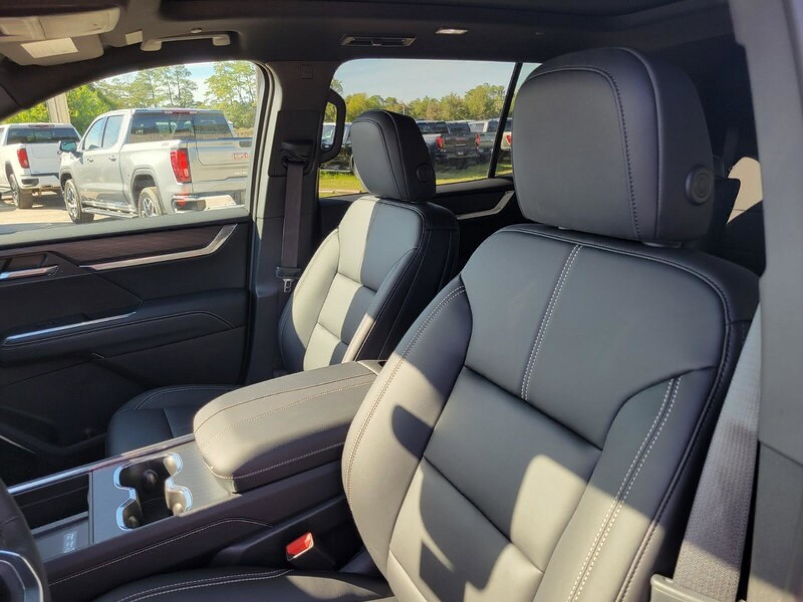 New 2026 GMC Acadia Elevation w/ Black Edition image 12