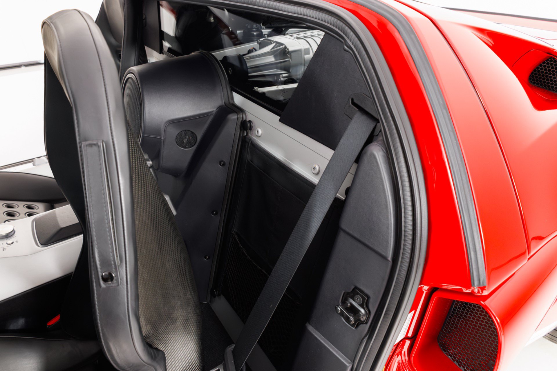 Used 2006 Ford GT RWD image 47