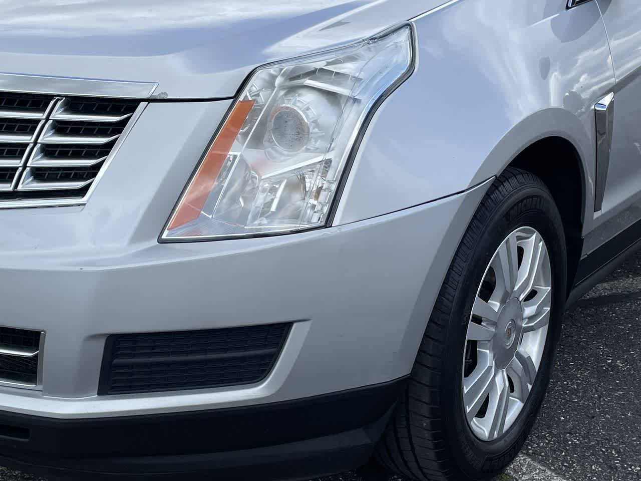 Used 2015 Cadillac SRX FWD image 31