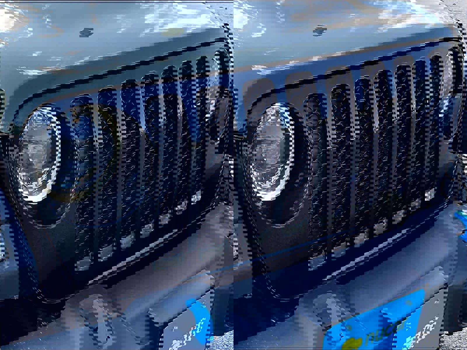 Used 2023 Jeep Wrangler Unlimited w/ Cold Weather Group image 32