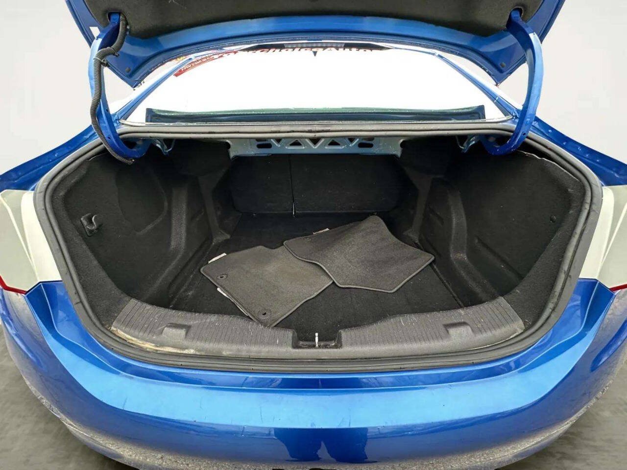 Used 2017 Chevrolet Cruze Premier FWD image 11