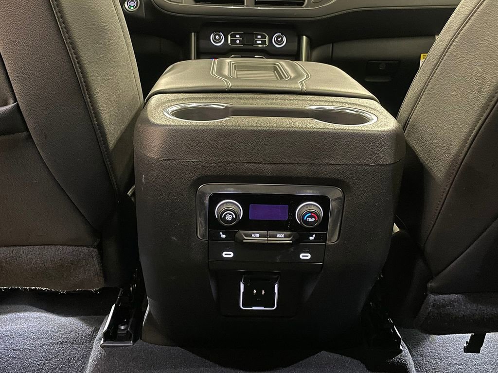 Used 2022 Chevrolet Tahoe Z71 w/ Luxury Package image 43