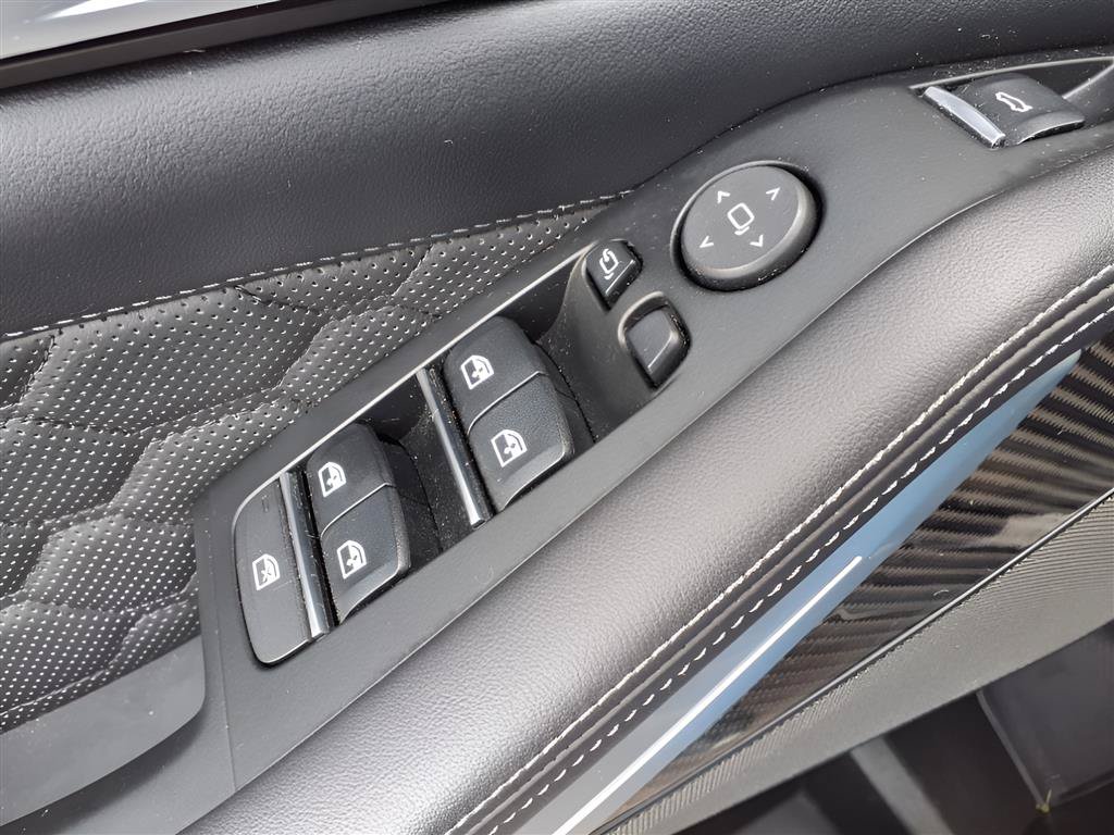 Used 2021 BMW X5 M w/ Executive Package AWD/4WD image 17