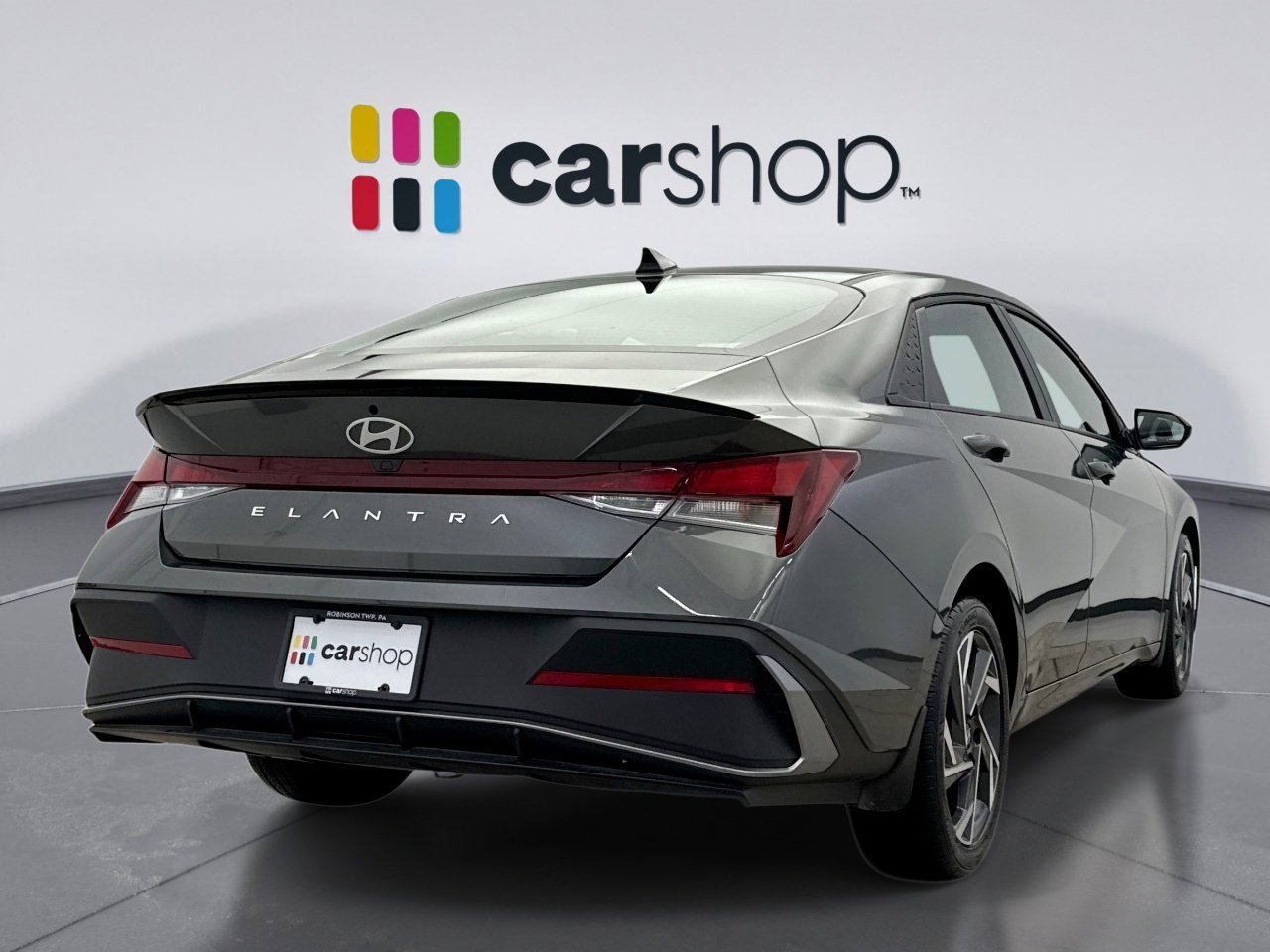 Used 2025 Hyundai Elantra Sport image 5