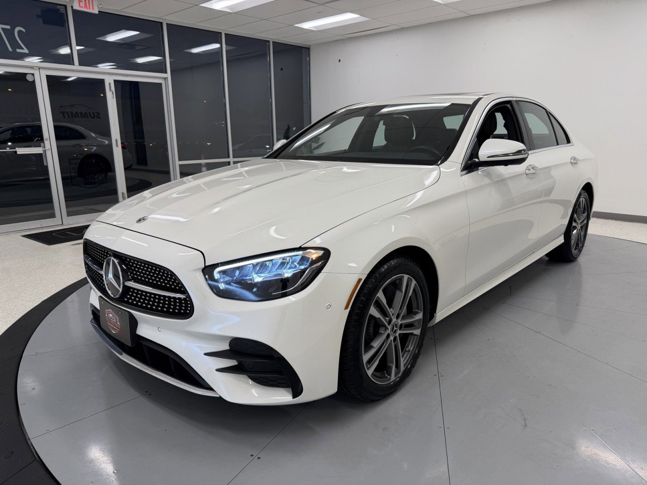 Used 2023 Mercedes-Benz E 350 4MATIC Sedan w/ Premium Package image 82