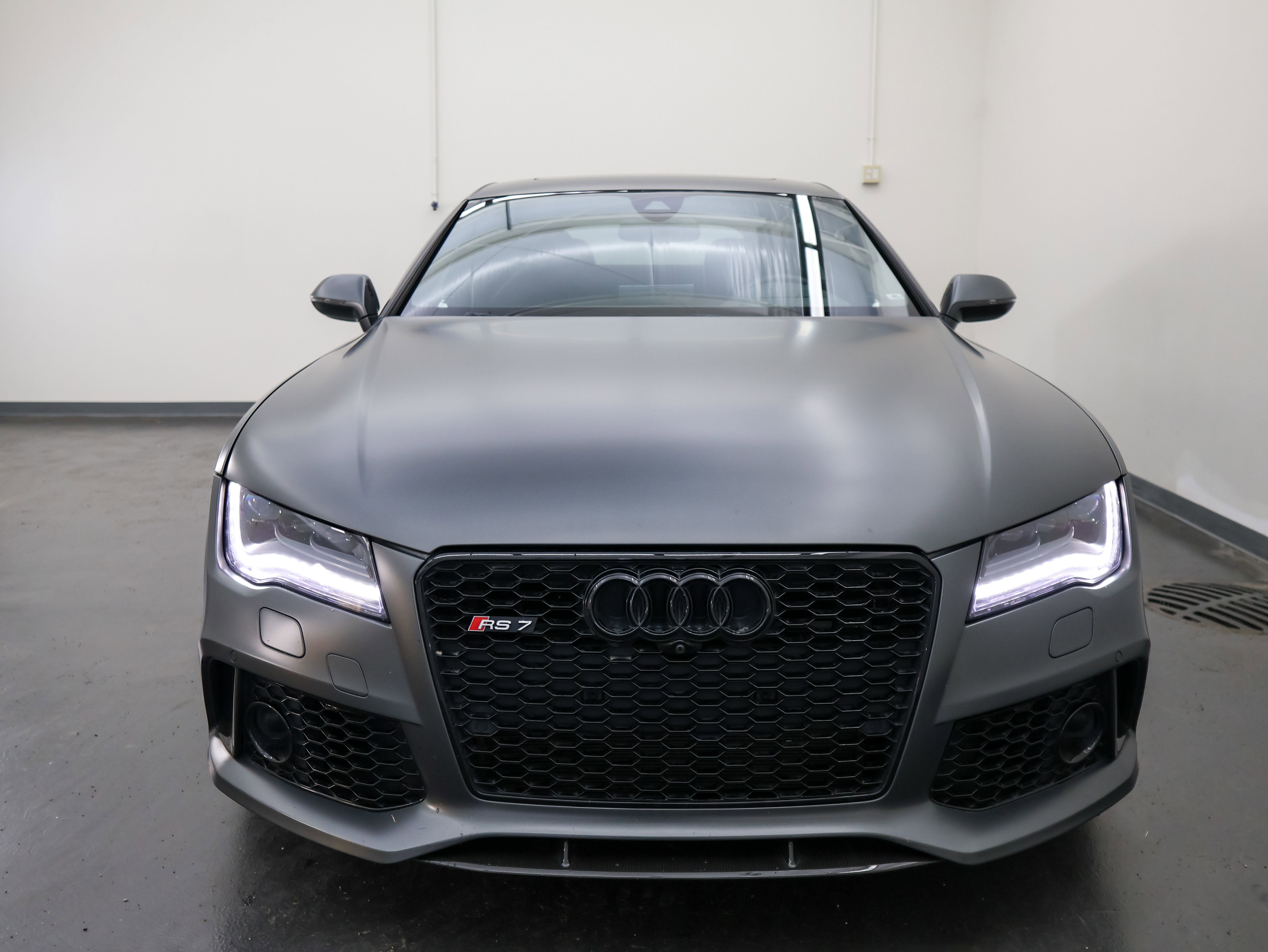 Used 2015 Audi RS 7 Prestige w/ Dynamic Package image 8