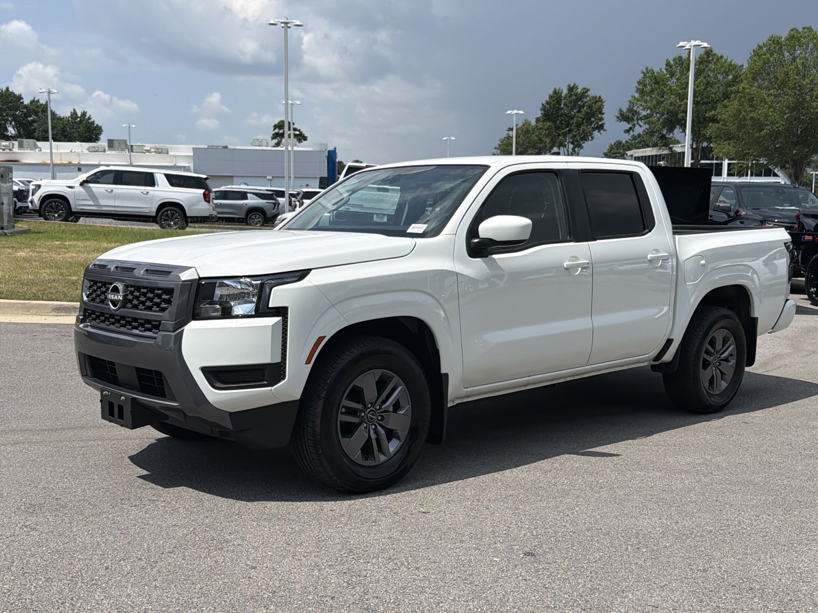 Used 2025 Nissan Frontier SV RWD image 7