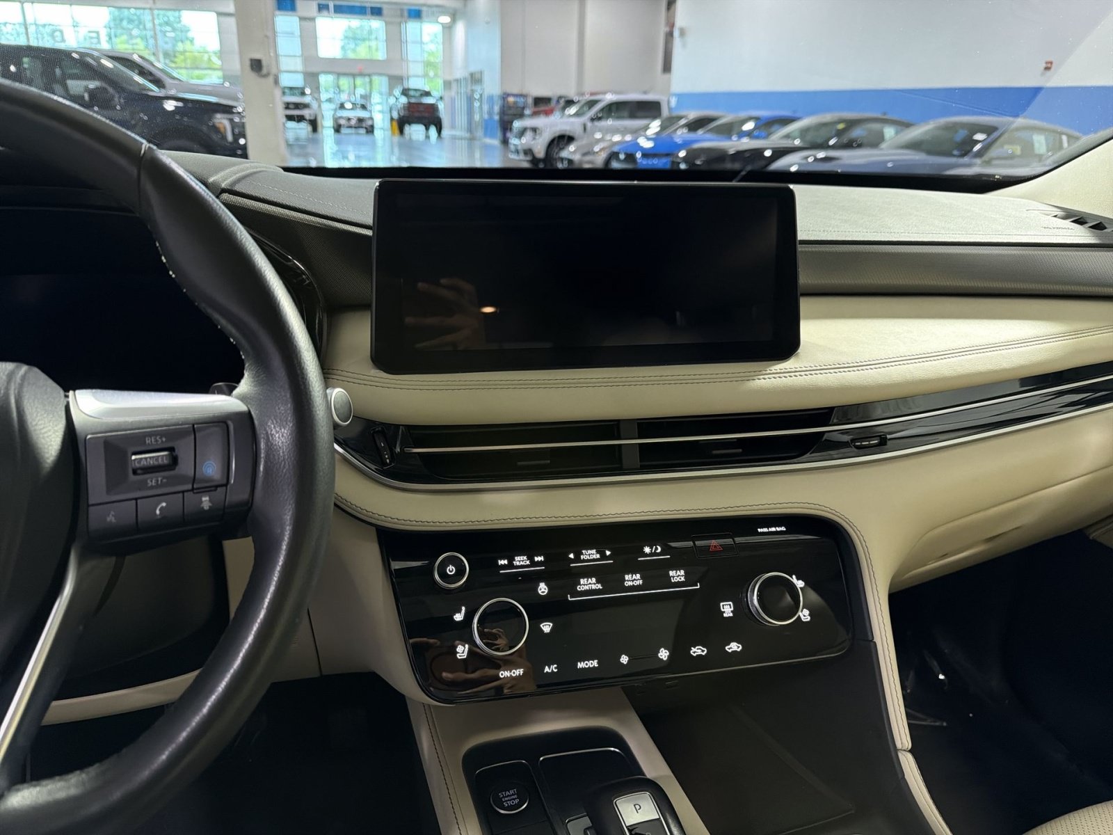 Used 2023 INFINITI QX60 Luxe w/ Cargo Package AWD/4WD image 21