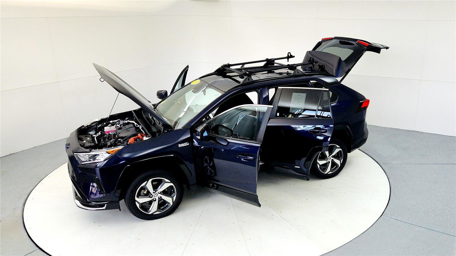 Certified 2021 Toyota RAV4 SE w/ Weather & Moonroof Package image 22