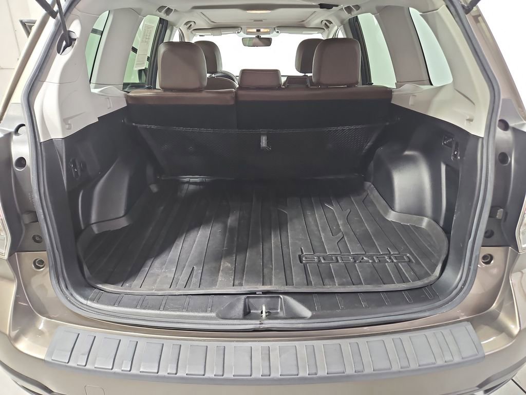 Used 2017 Subaru Forester 2.5i Touring w/ Popular Package #2 image 23