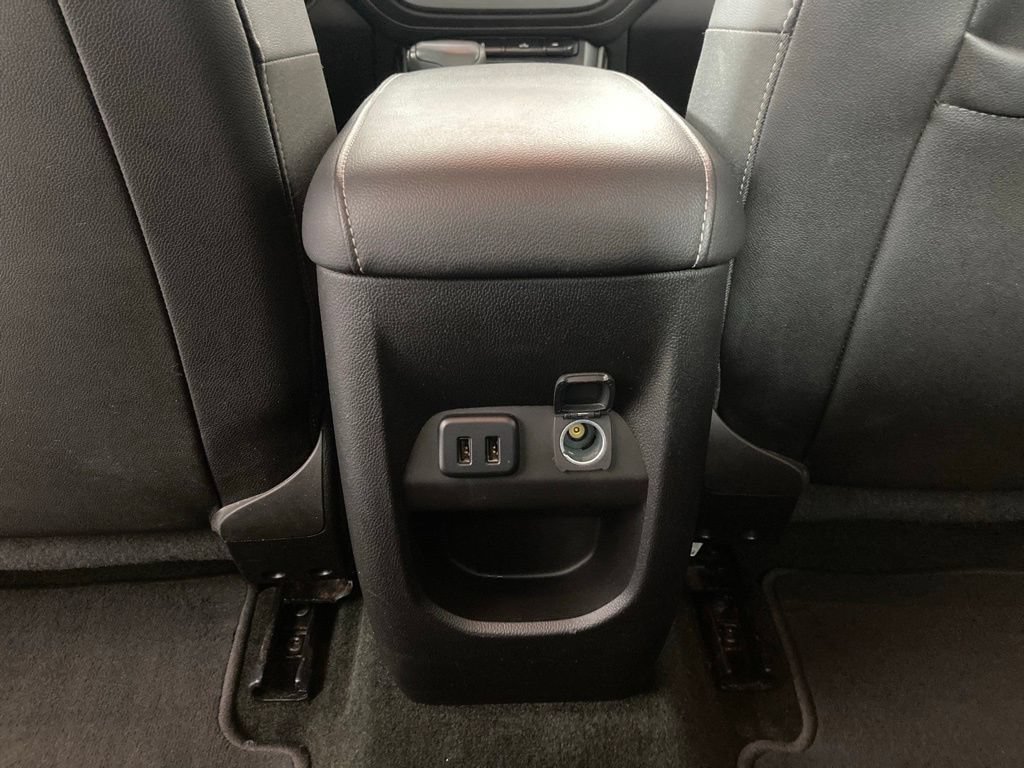 Used 2016 GMC Canyon SLT AWD/4WD image 16