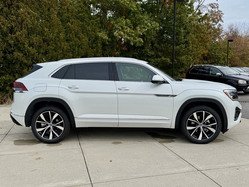 New 2026 Volkswagen Atlas Cross Sport SEL Premium R-Line image 6