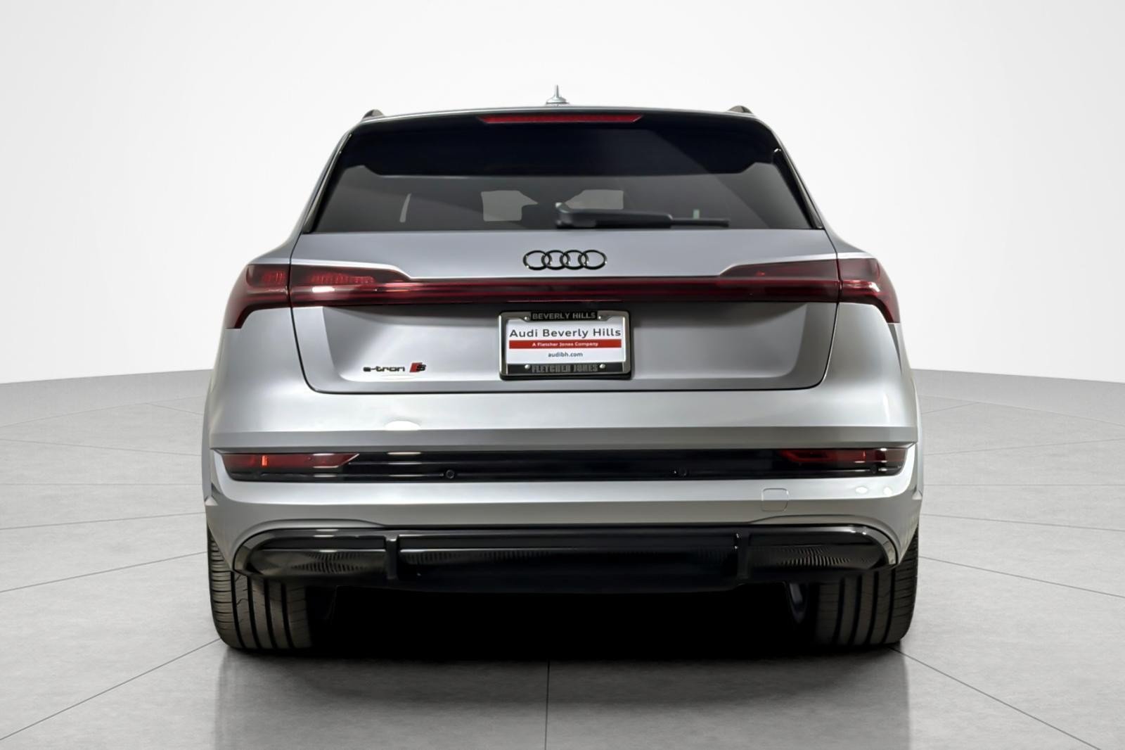 Used 2023 Audi e-tron S Prestige w/ Prestige Package AWD/4WD image 4