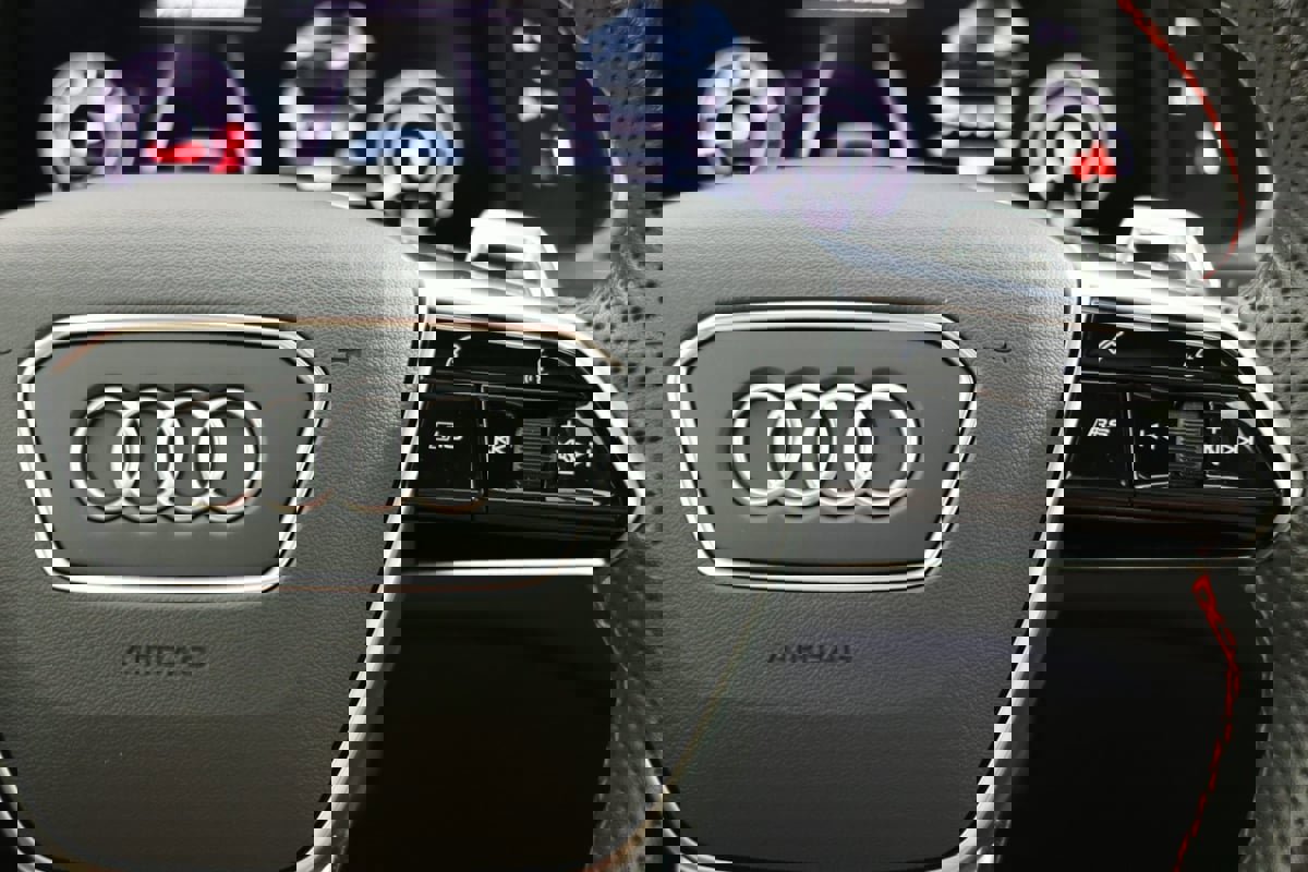 Used 2023 Audi RS 6 w/ Driver Assistance Package image 30