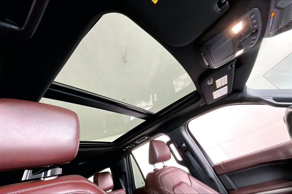 Used 2022 Ford Expedition Max Limited image 22