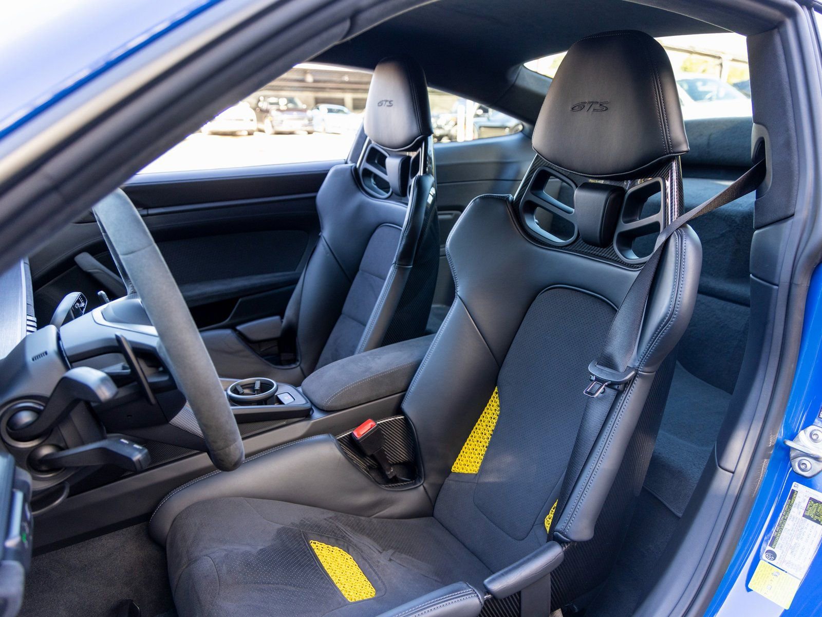 Certified 2025 Porsche 911 Carrera GTS RWD image 5
