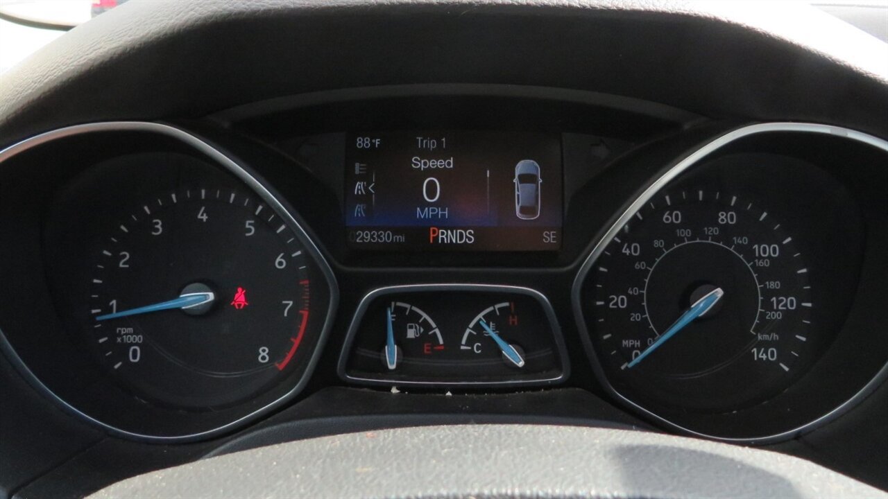Used 2018 Ford Focus SEL FWD image 15