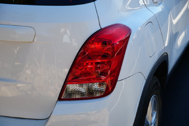 Used 2019 Chevrolet Trax LS w/ Tint and Cruise Package FWD image 17