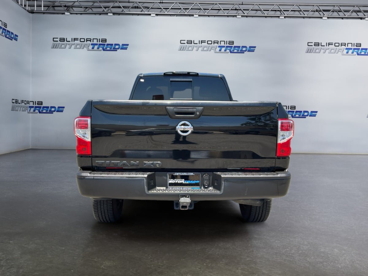Used 2017 Nissan Titan S RWD image 6