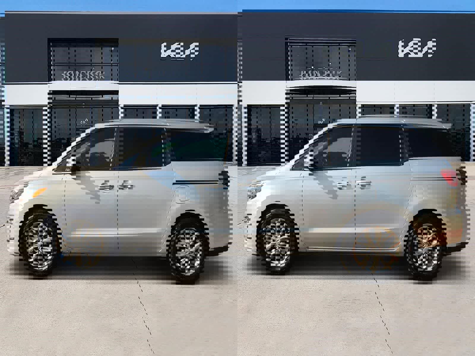 Used 2019 Kia Sedona EX FWD image 4