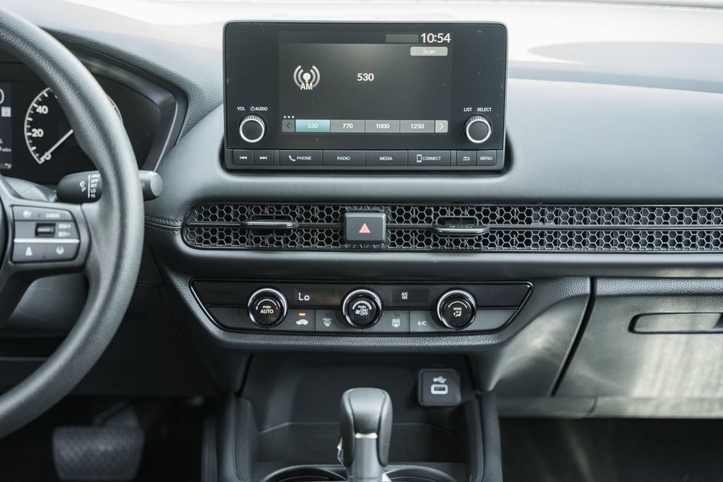 Certified 2025 Honda HR-V LX image 16