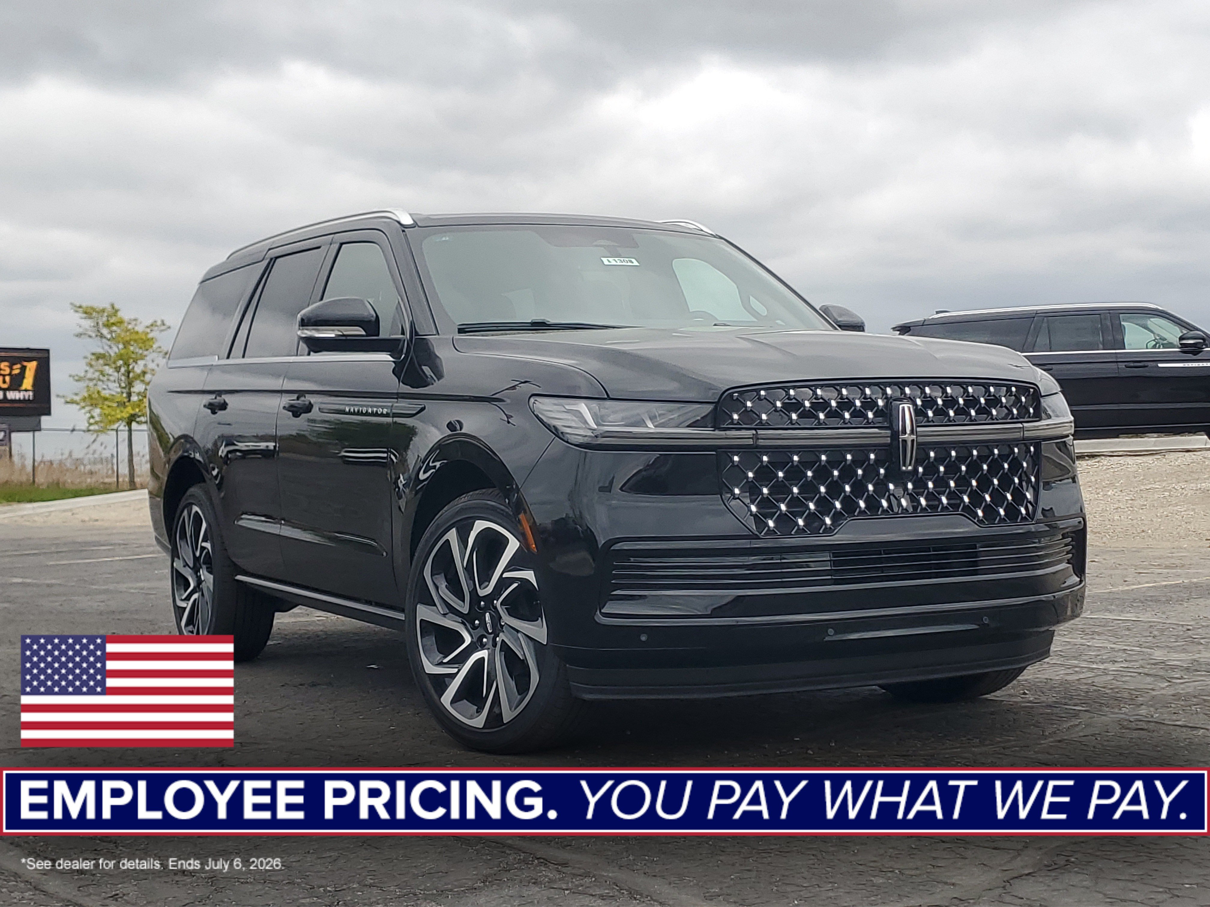 New 2026 Lincoln Navigator Black Label AWD/4WD image 1