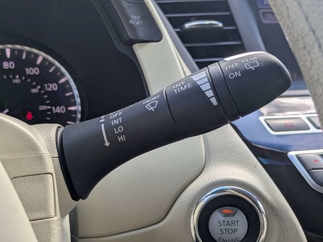 Used 2013 INFINITI JX35 AWD w/ Premium Pkg image 32