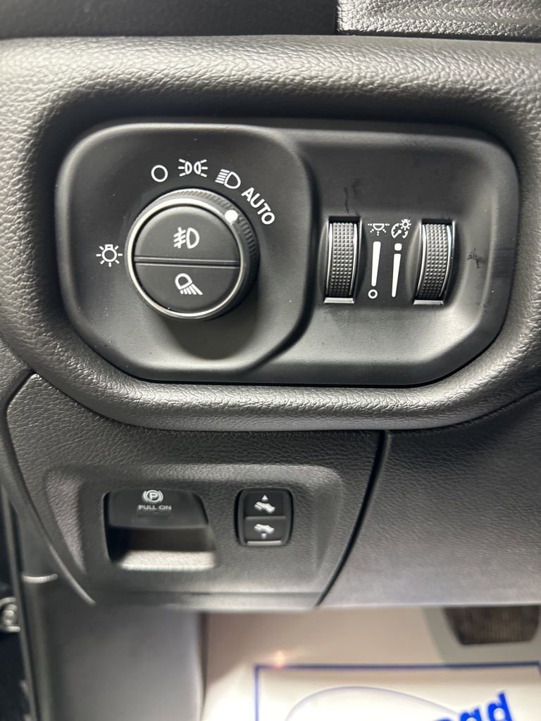 Used 2025 RAM 1500 Big Horn image 9