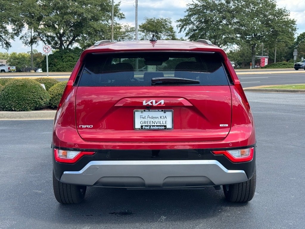 New 2025 Kia Niro EX Touring image 4