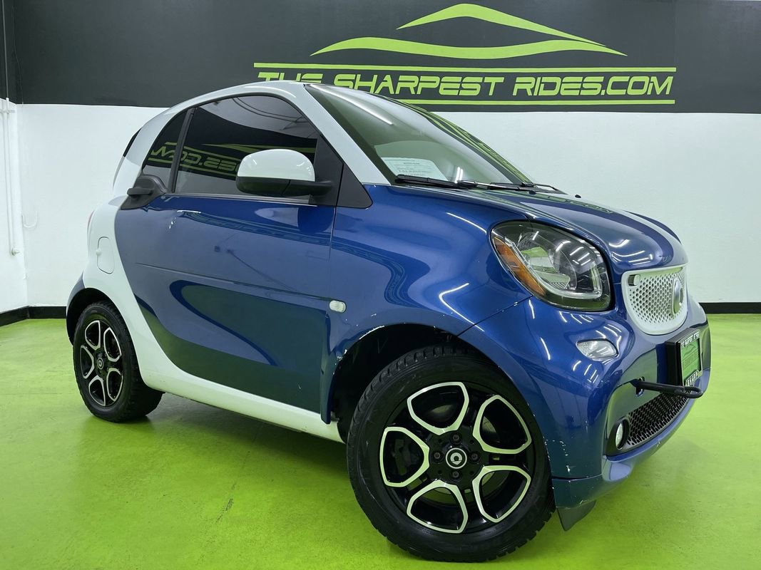 Used 2016 smart fortwo passion image 1