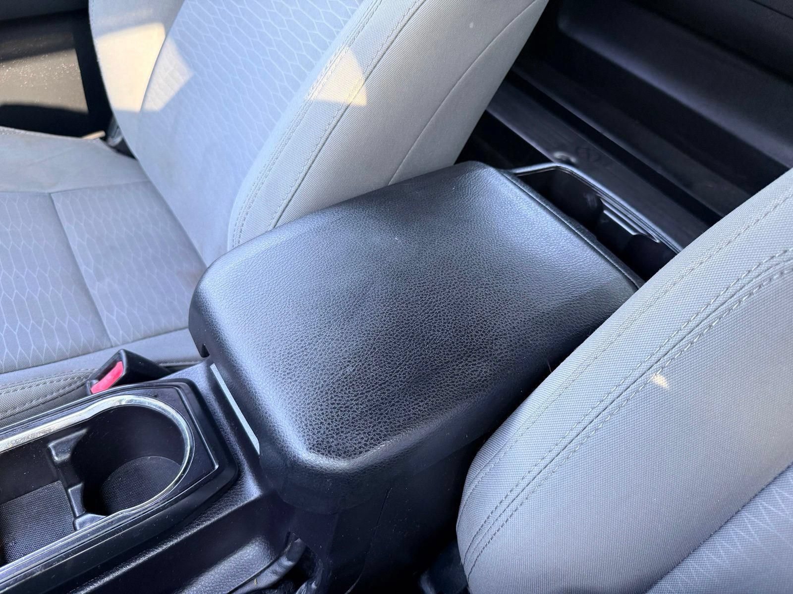 Used 2016 Toyota Tacoma SR AWD/4WD image 34