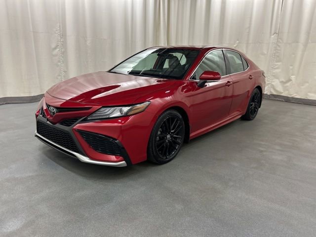 Used 2022 Toyota Camry XSE w/ Carpet Mat Package (TMS) AWD/4WD image 2