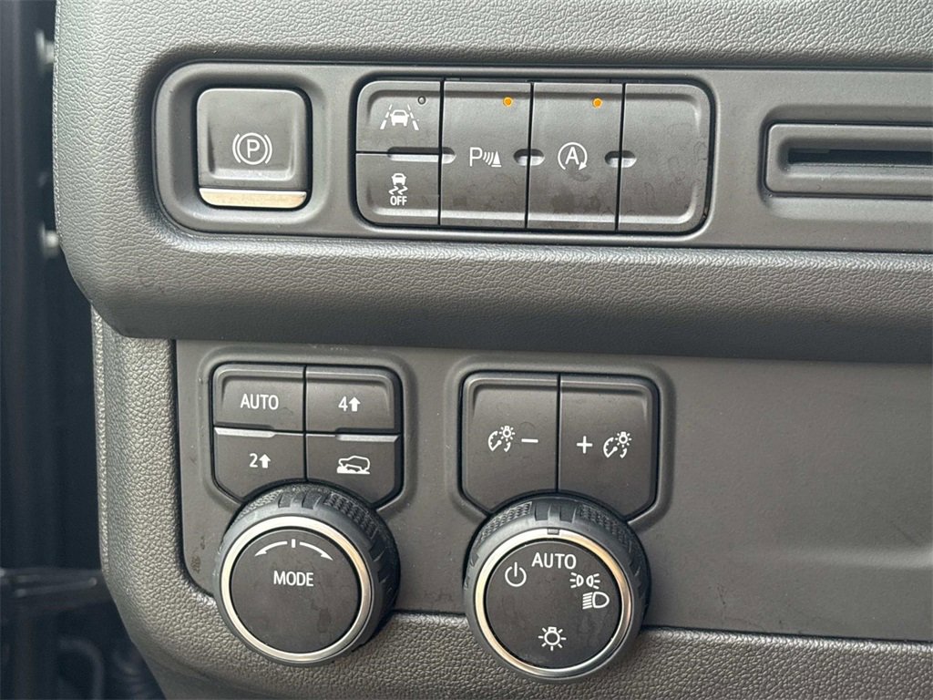 Used 2023 Chevrolet Tahoe LT image 28