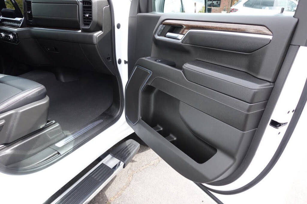 Used 2023 GMC Sierra 1500 SLE w/ X31 Off-Road Package AWD/4WD image 35