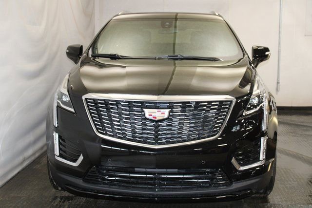 New 2026 Cadillac XT5 Luxury image 3
