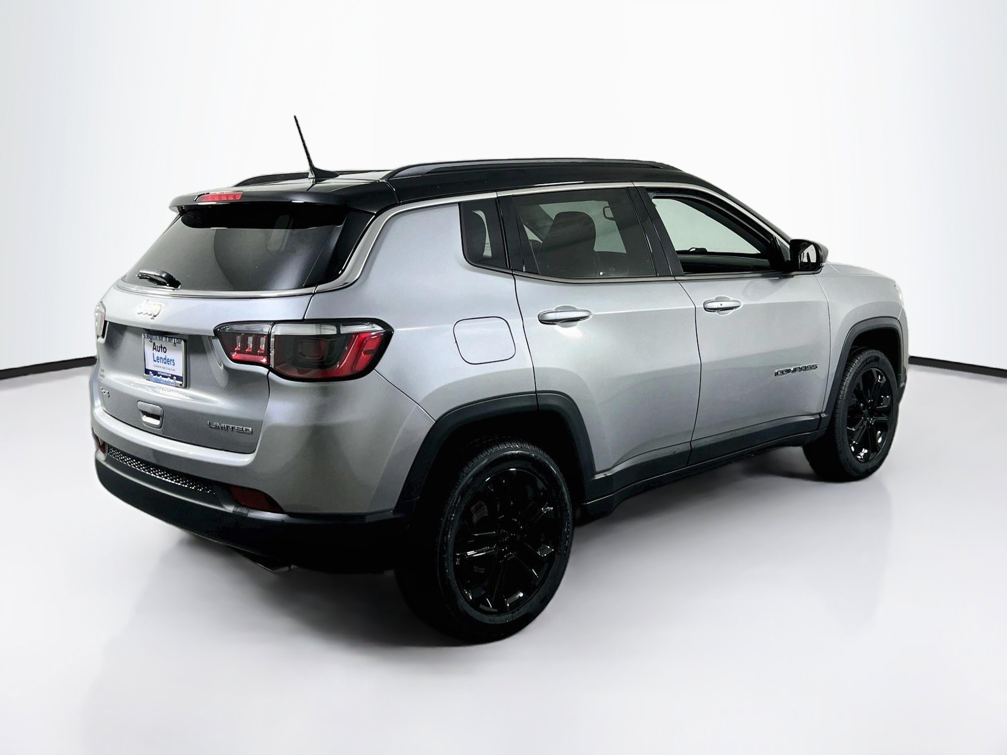 Used 2022 Jeep Compass Limited AWD/4WD image 5