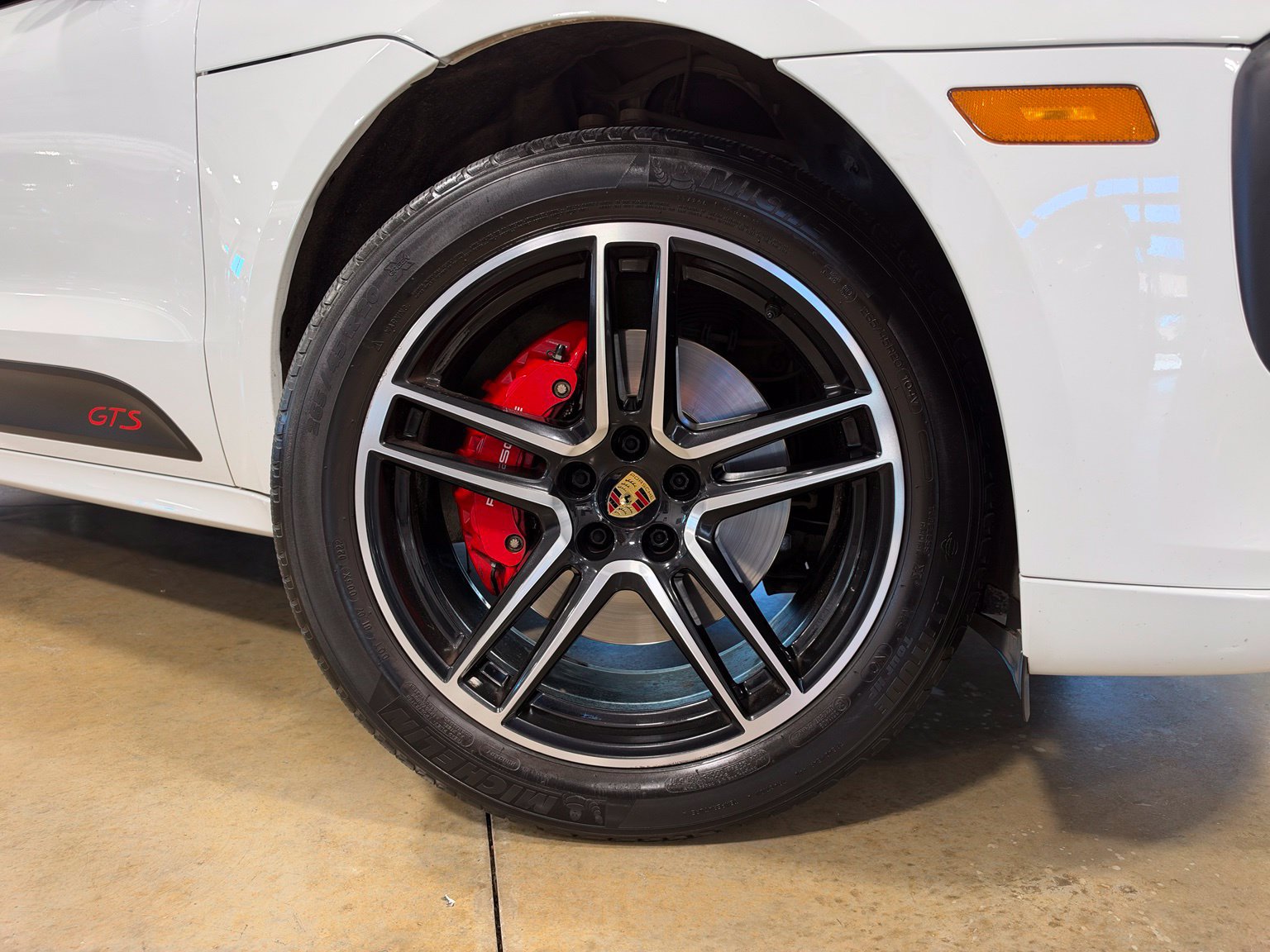 Used 2020 Porsche Macan GTS AWD/4WD image 12