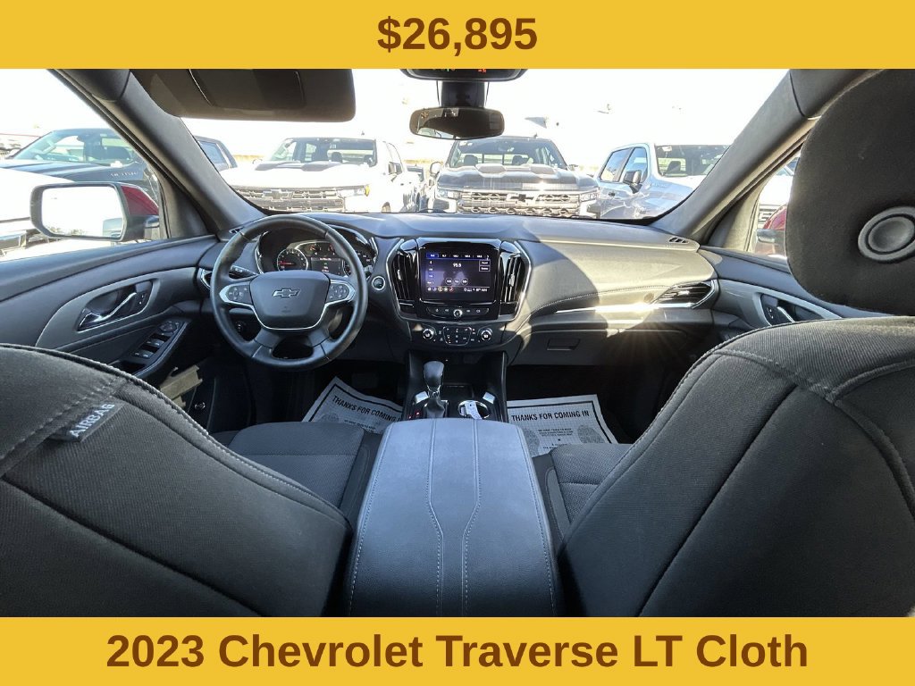 Certified 2023 Chevrolet Traverse LT FWD image 2
