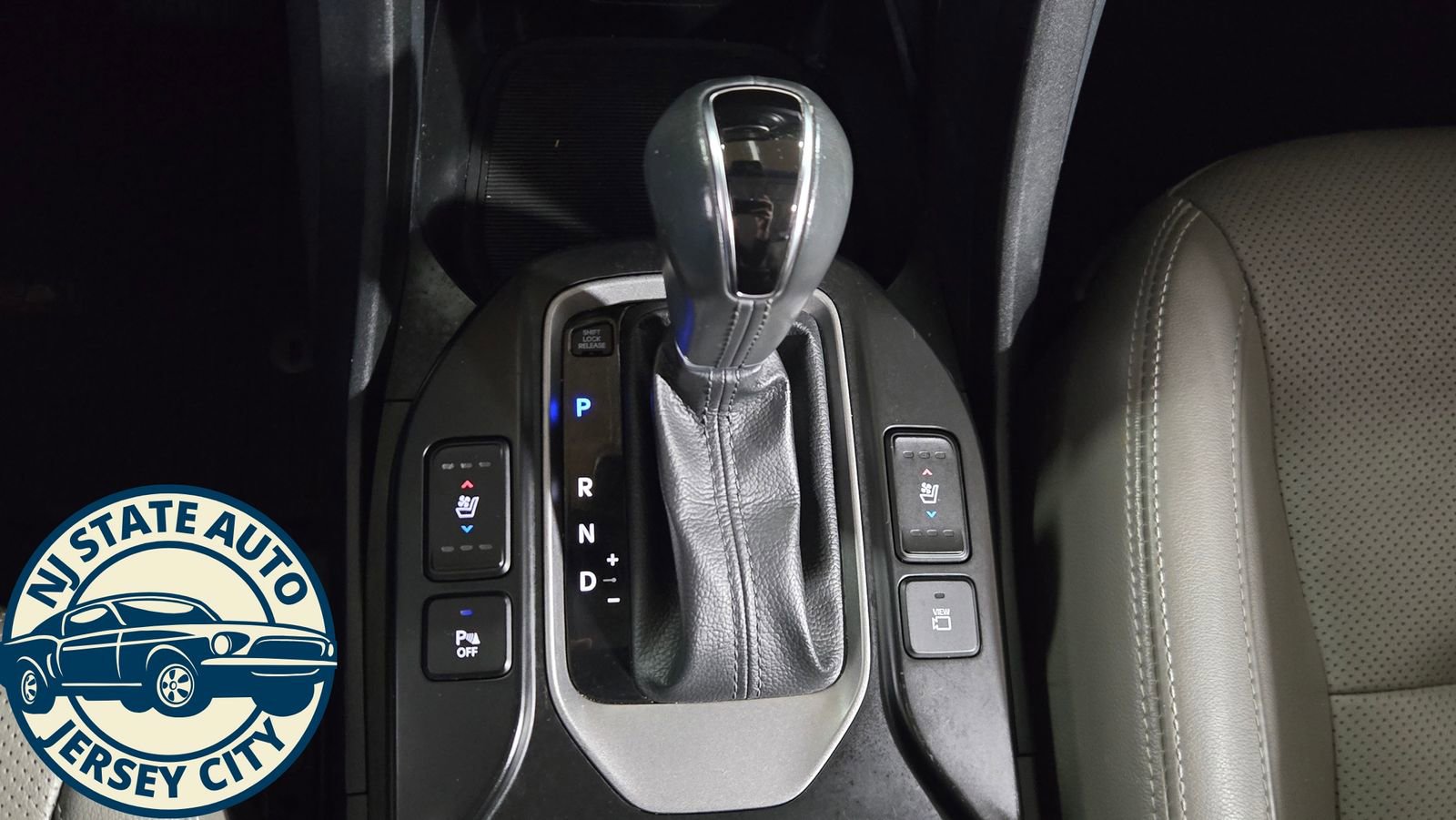 Used 2019 Hyundai Santa Fe XL AWD/4WD image 19