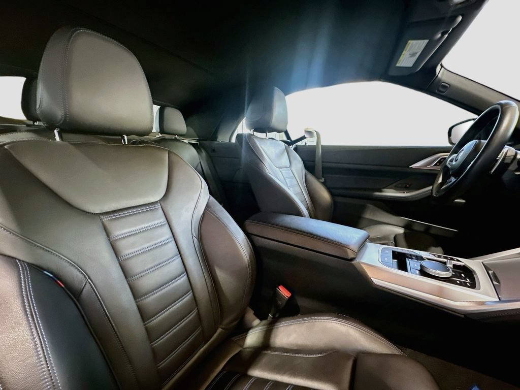 Used 2024 BMW 430i Convertible w/ M Sport Package RWD image 28