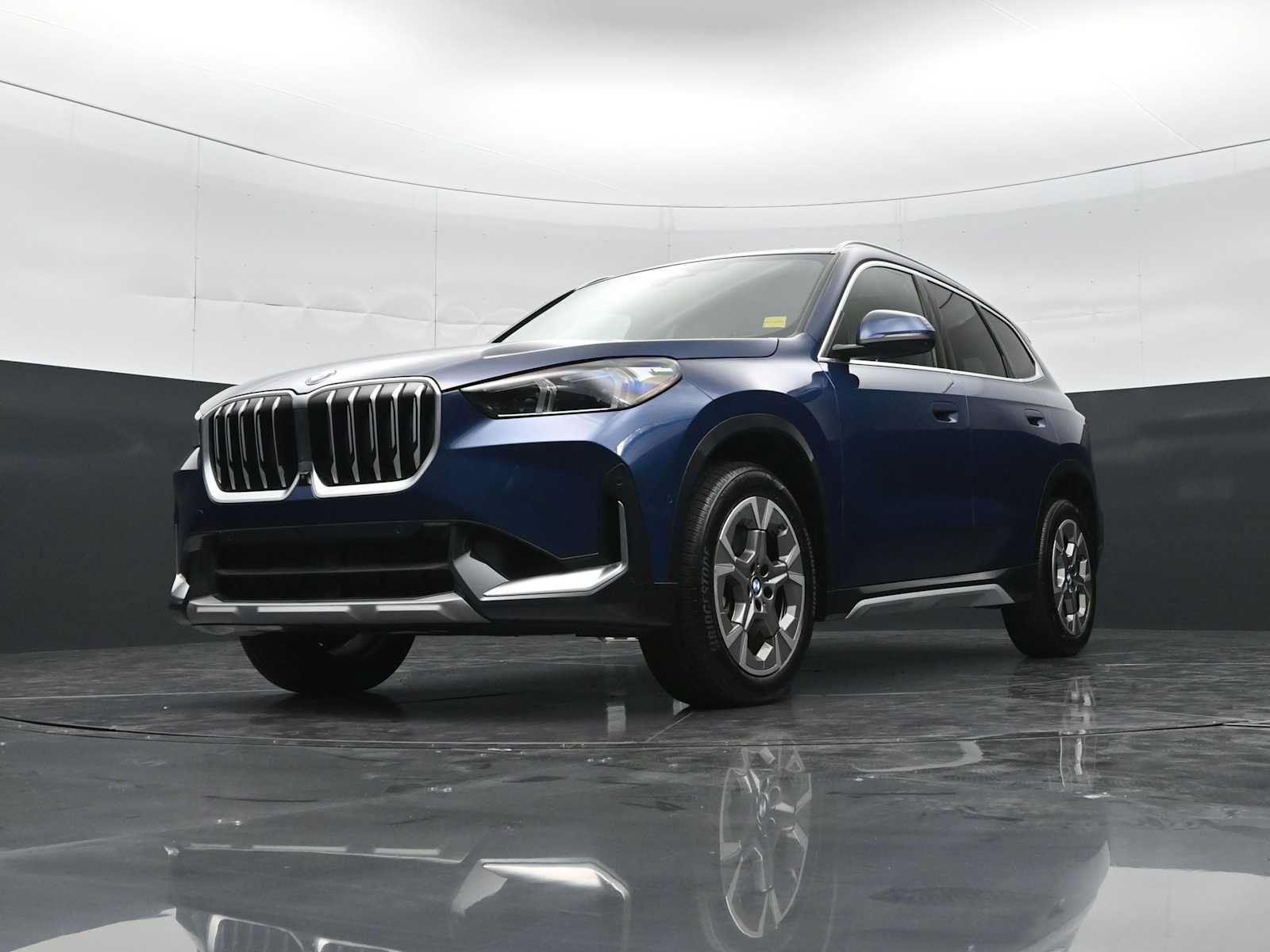 Used 2025 BMW X1 xDrive28i w/ Technology Package AWD/4WD image 25