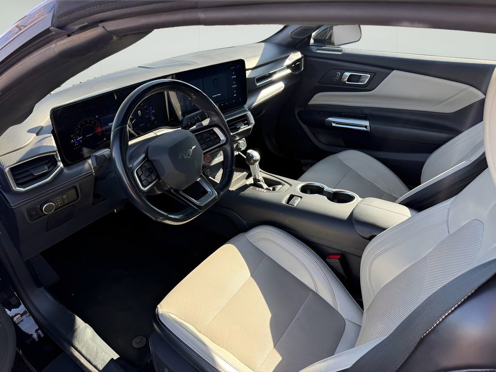 Used 2024 Ford Mustang GT Premium image 16