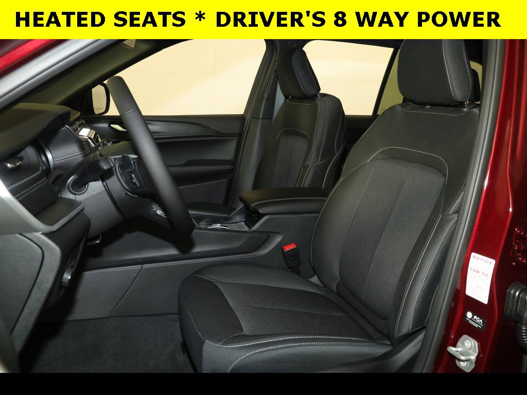 New 2025 Jeep Grand Cherokee Laredo X image 4