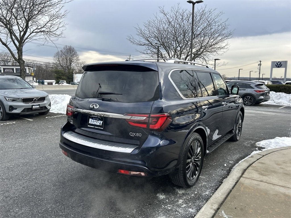 Certified 2024 INFINITI QX80 Premium Select w/ Cargo Package image 8