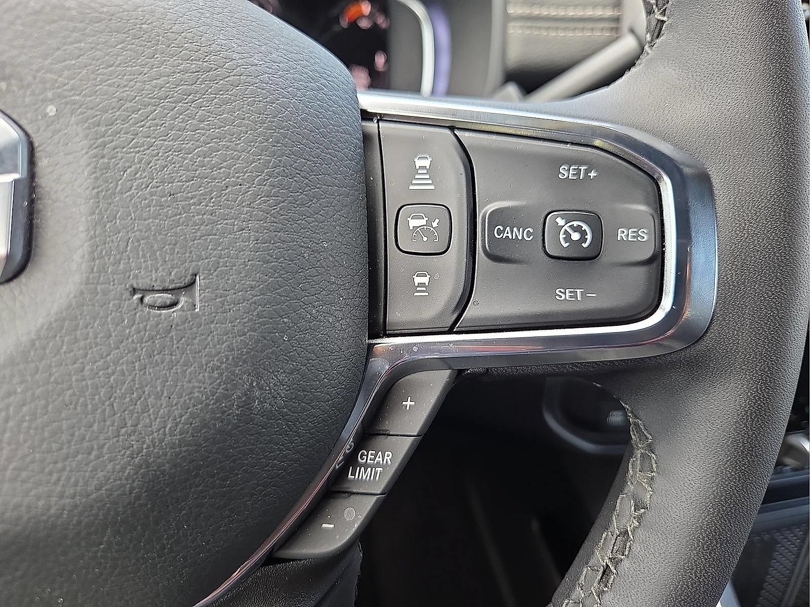 Used 2026 RAM 2500 Laramie w/ Night Edition AWD/4WD image 22