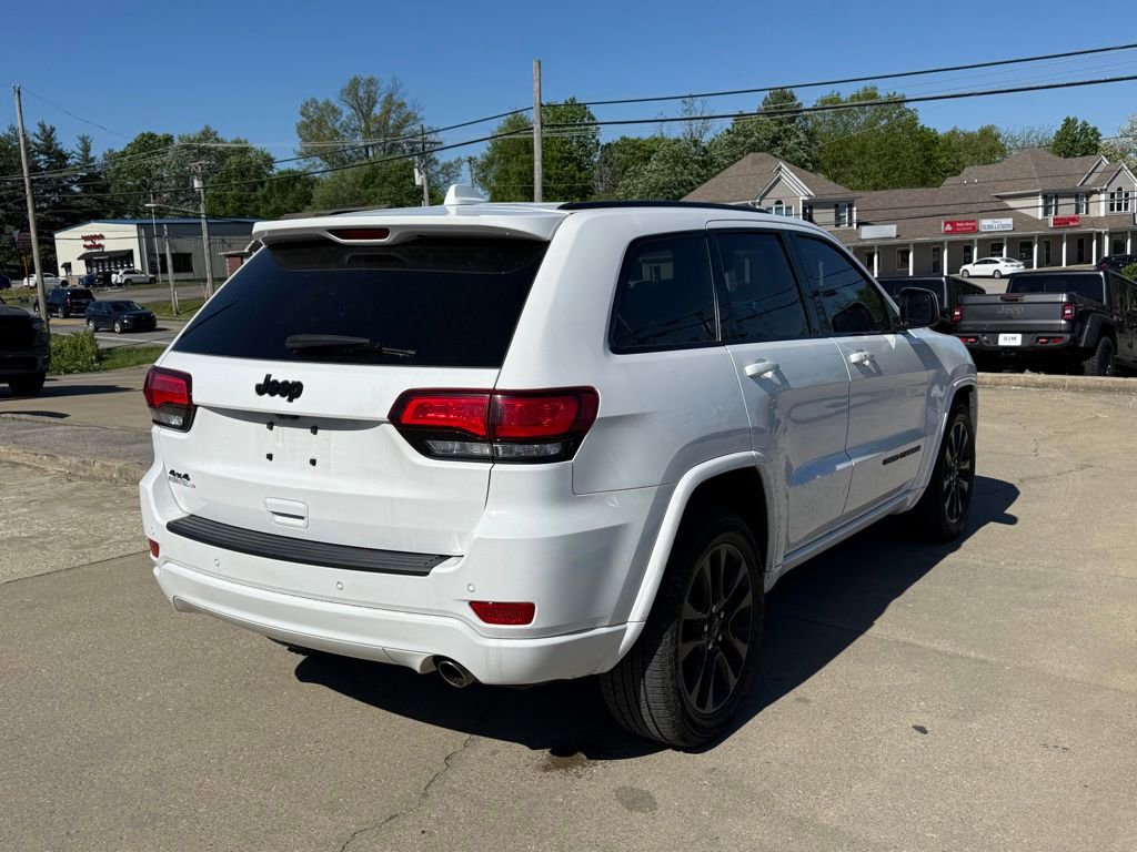 Used 2019 Jeep Grand Cherokee Altitude image 5