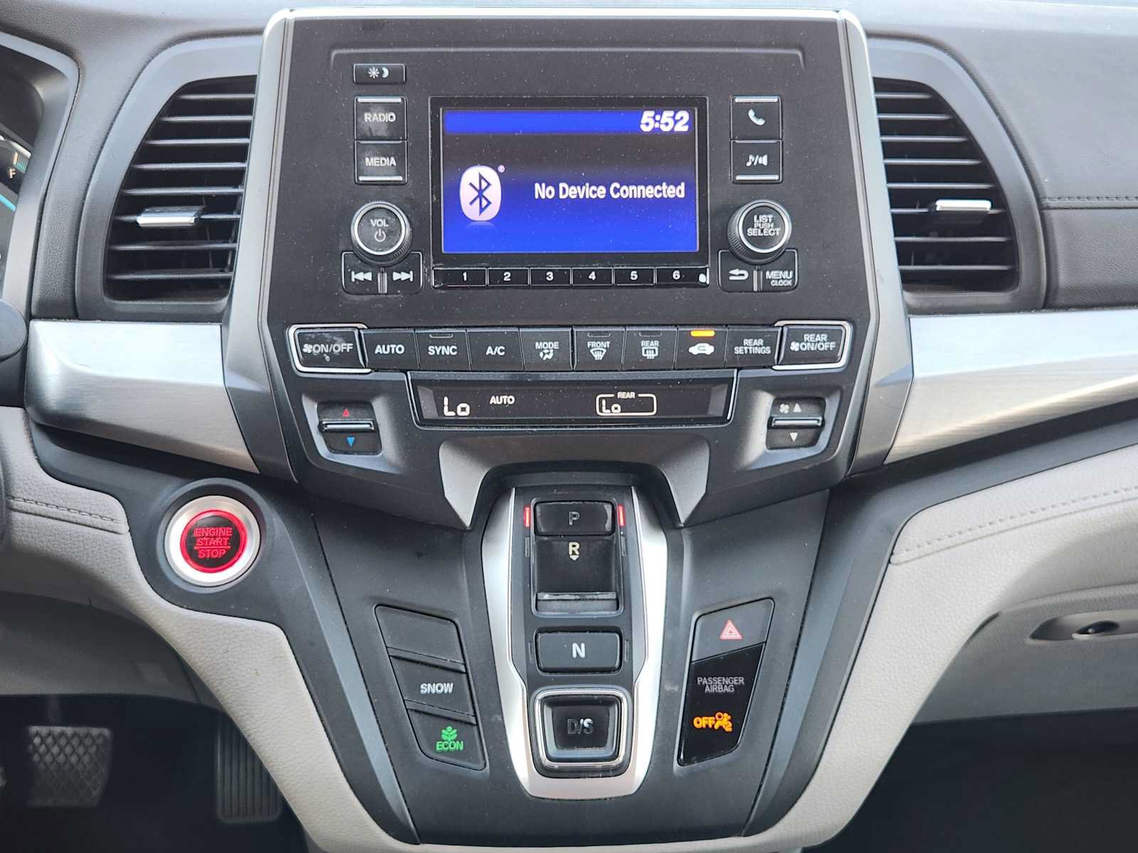 Used 2018 Honda Odyssey LX image 16
